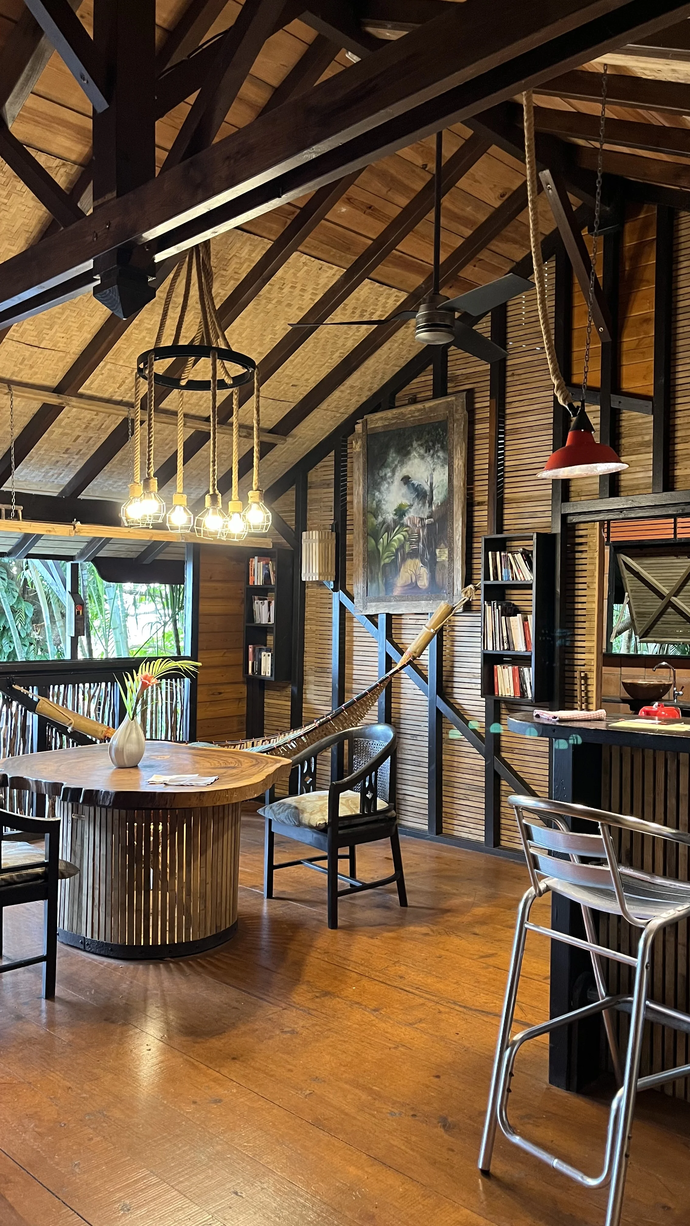 Le Dojo at Tendacayou, bamboo cabin above the spa